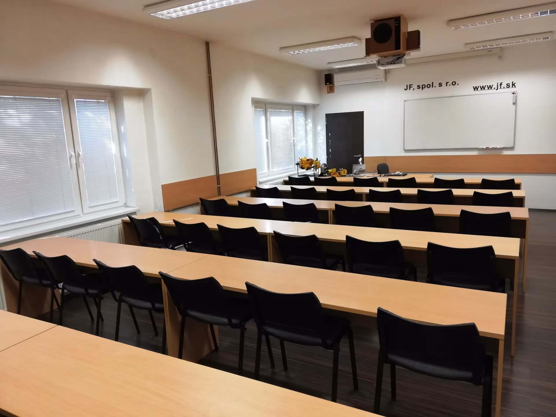 Služba: Základné kurzy a školenia